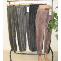 Жіночі демісезонні штани велюр  на резинці внизу , пояс на шнурівці  різні кольори   2ХL-6XL  Kenalin